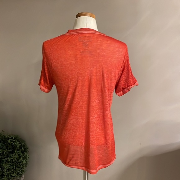 MARVEL COMIC juniors T shirt red with superheroes front very lightweight soft Sm - Picture 5 of 9